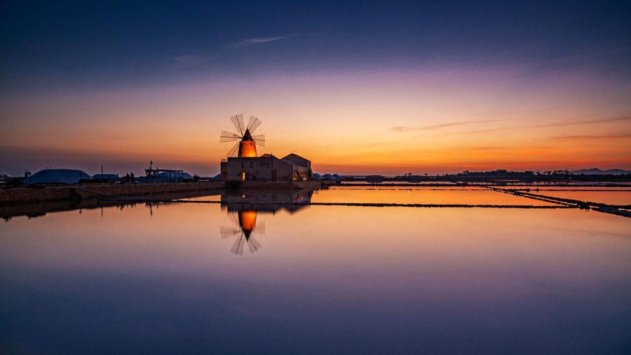 Sole, Mare E Trallallà Rilievo