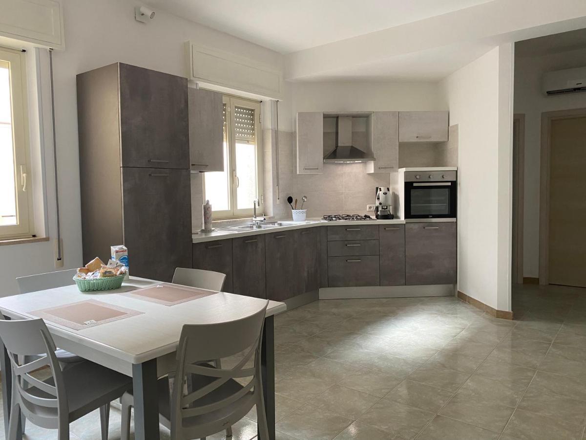 Apartment Sole, Mare E Trallalla *